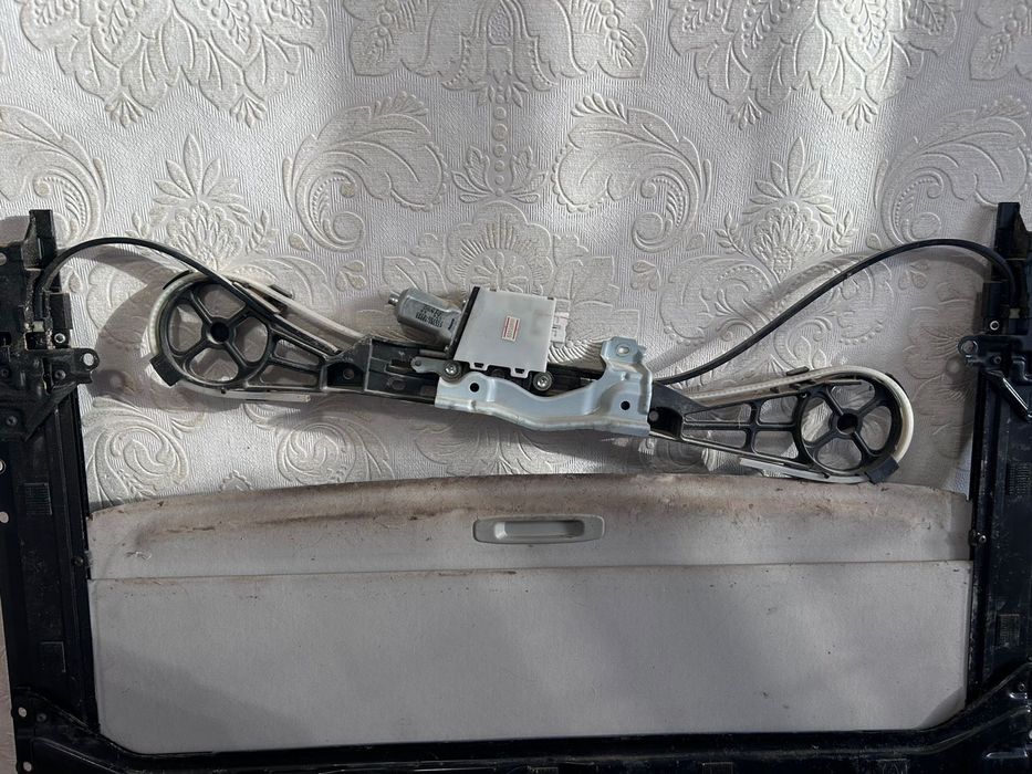 Панорама. Механизм на люк