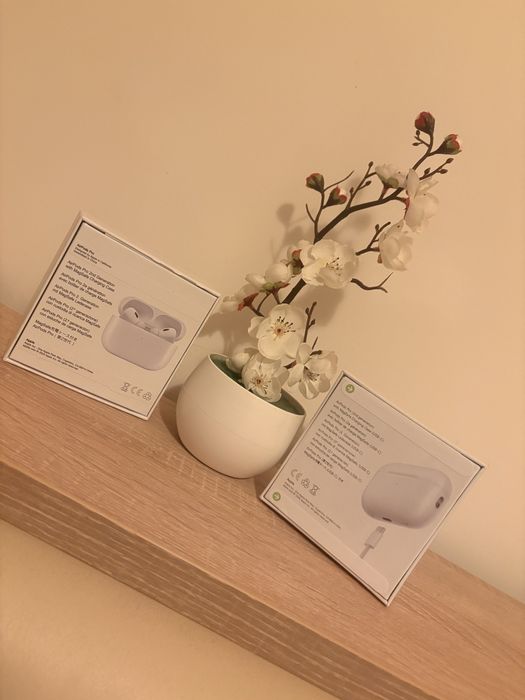 AirPods Pro 2 sigilate cu anc