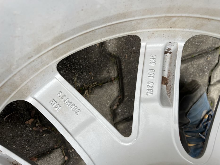 Jante 5x112mm, anvelope iarna 225/40 R18, VW Golf 5/6/7/8, Touran, Eos