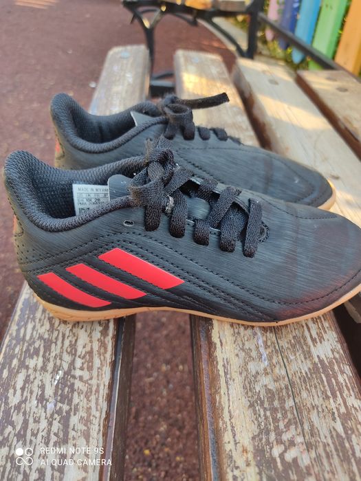 Маратонки за футбол