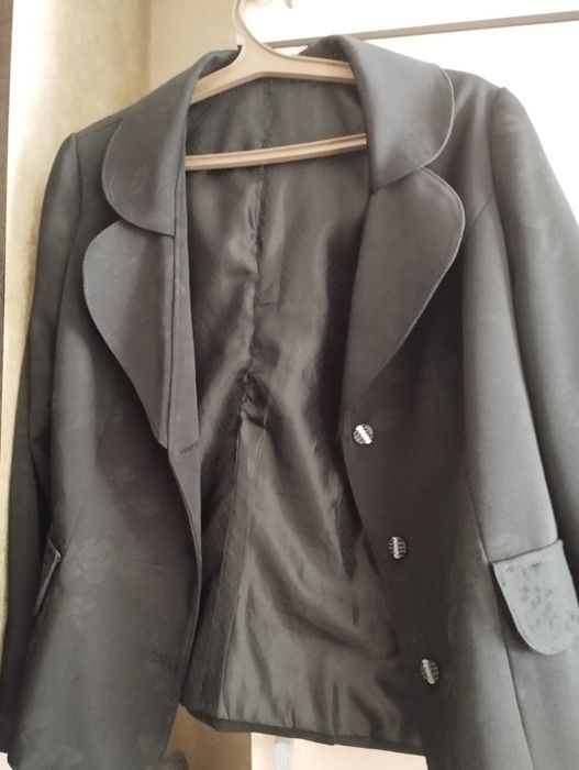 Отдам даром одежду