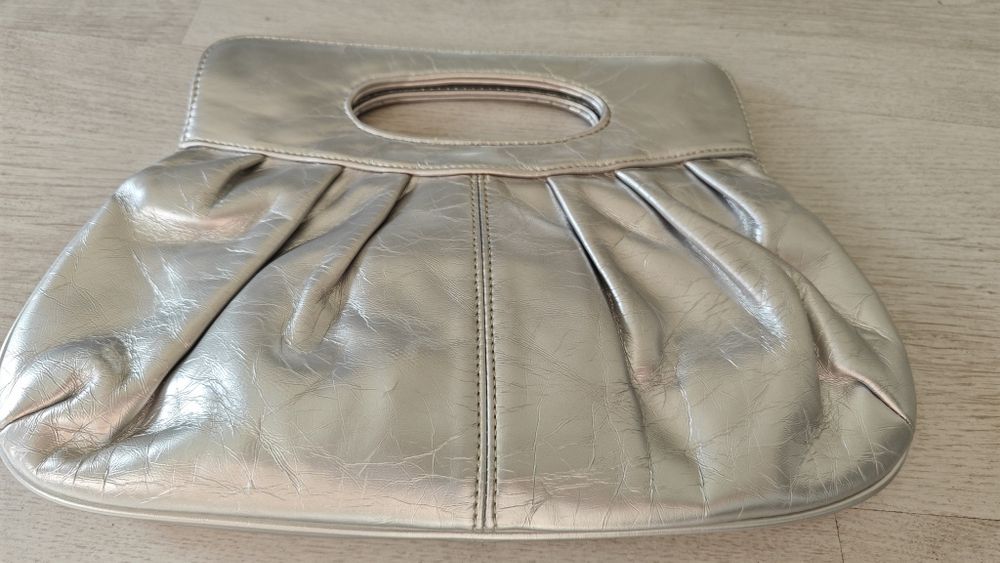 Кокетна дамска чанта на Паоло Ботичели