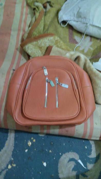 Портфели школьные и не только