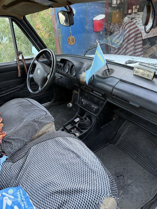 Автомобиль ваз 2106