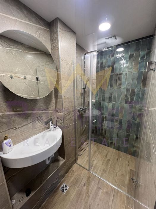 Дава се под наем Двустаен апартамент в Варна, Център - 70 кв.м за 1100 € - Снимка #9