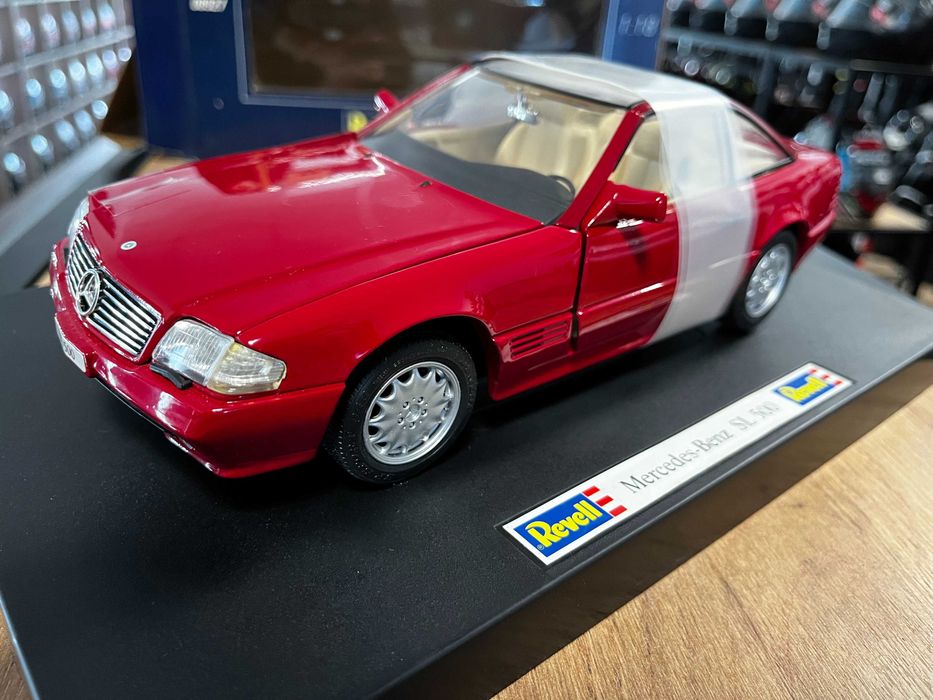 REVELL метален колекционерски модел количка MERCEDES-BENZ SL500 1994г.