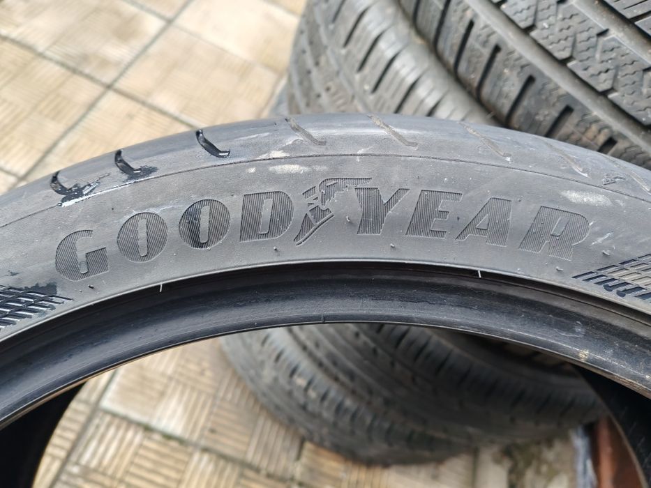 225 40 19,2buc vară Goodyear Eagle F1, Asymetric