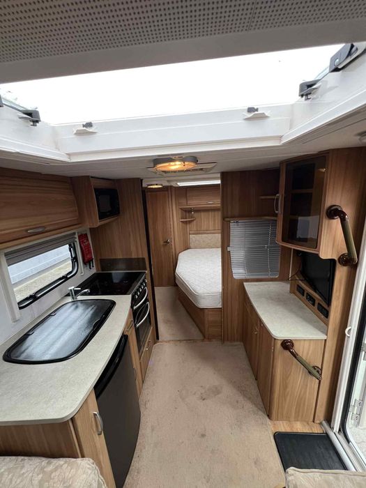 Lunar Clubman 2011 pat matrimonial Alde alko atc cabina de dush inm ro