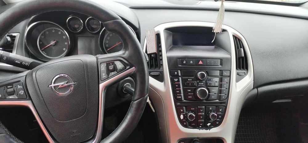 Vand urgent. Pentru mai multe detalii sunați la nr de telefon.