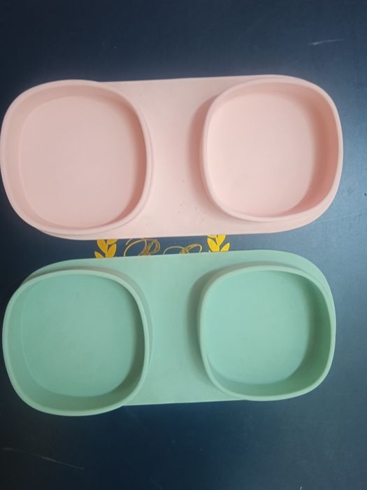 Миска для кормления животных.