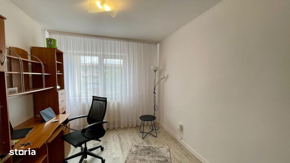 Apartament 3 camere, decomandat, zona ultracentrala, bloc Mobilux, eta