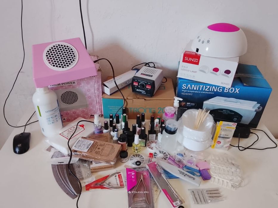 маникюрный аппарат