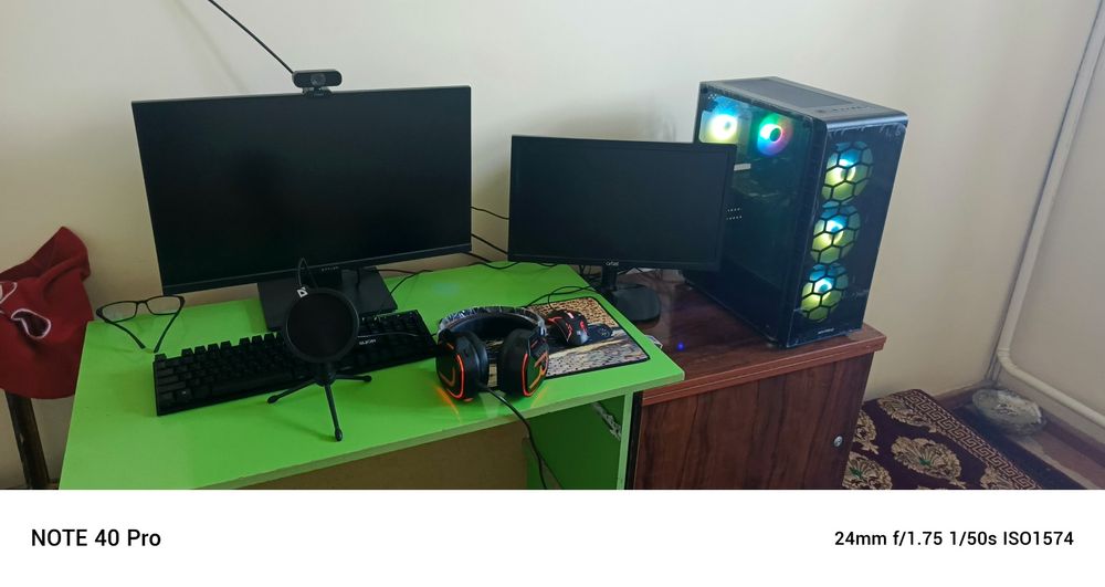 Kampuyter kamplekt satiladi