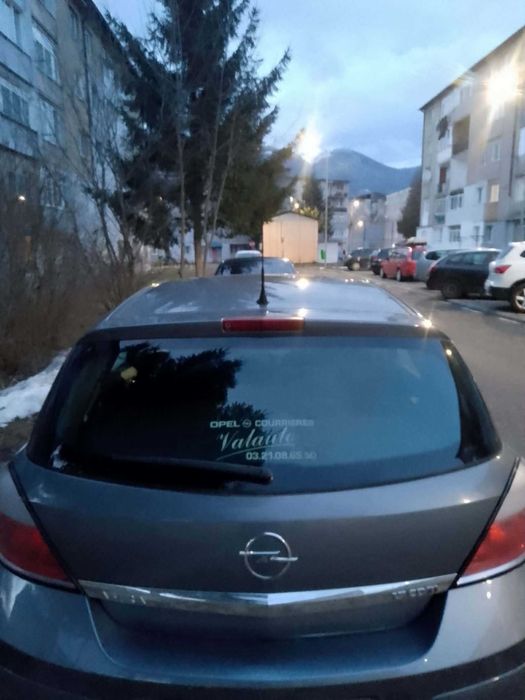 Vând Opel Astra H