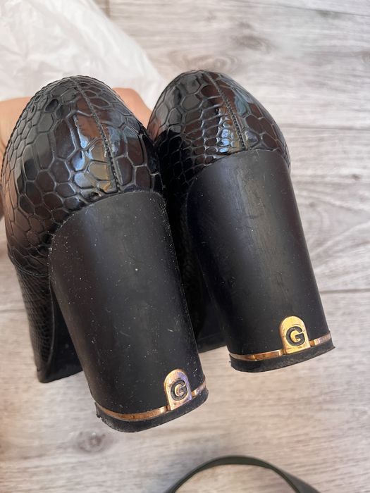 Туфли 2500 тг весна