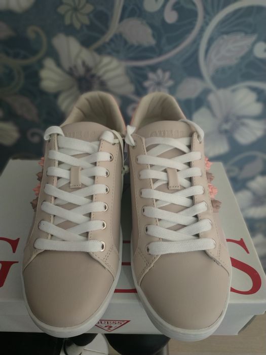 Оригинални кецове Guess, естествена кожа