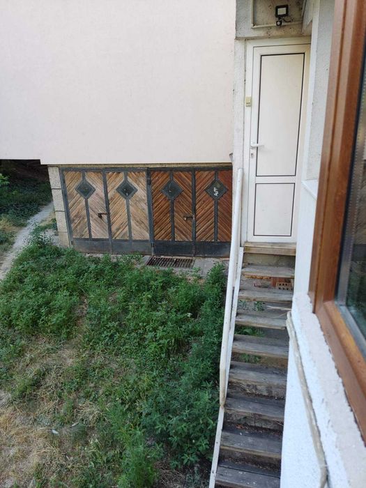 Продава се Многостаен апартамент в Плевен, Идеален център - 120 кв.м за 1500 €/кв.м - Снимка #16