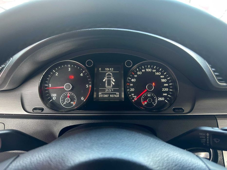 VOLKSWAGEN Passat 2011 — imagine 5