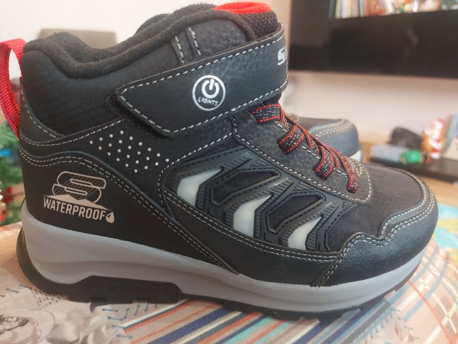 Skechers Ghete impermeabile S-Lights
