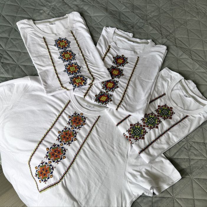 Ръчно бродирани тениски с български шевици