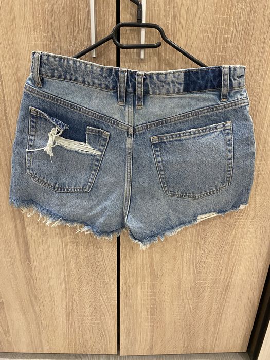 Къси пaнталонки Zara