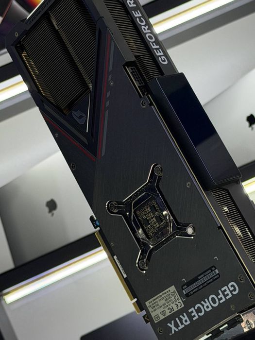 GeForce RTX 4070 (iGame Vulcan OC-V)