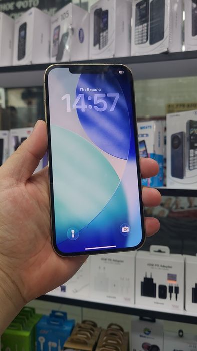 Iphone 12pro max sotiladi