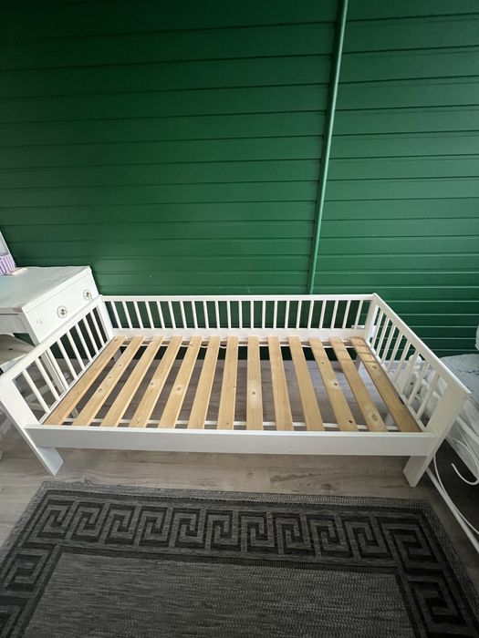 Продам кровать икея