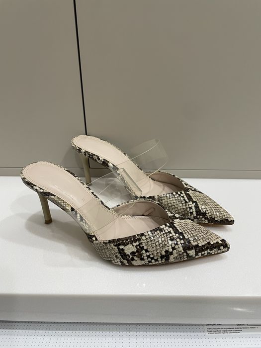 Продам обувь женскую летнюю