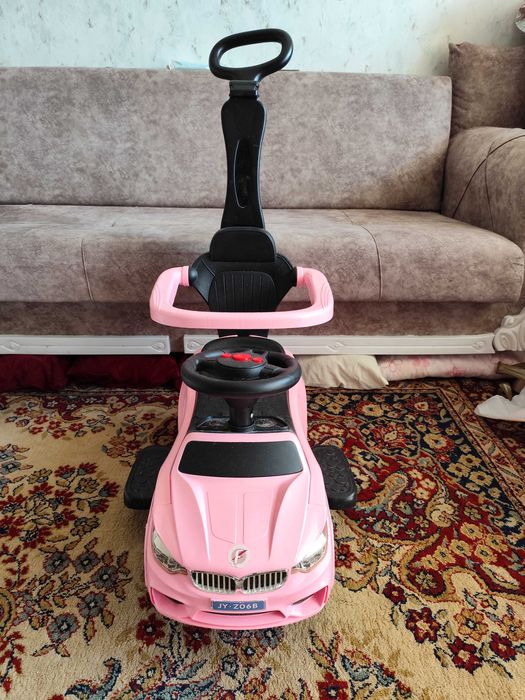 Детска кола с родителски контрол