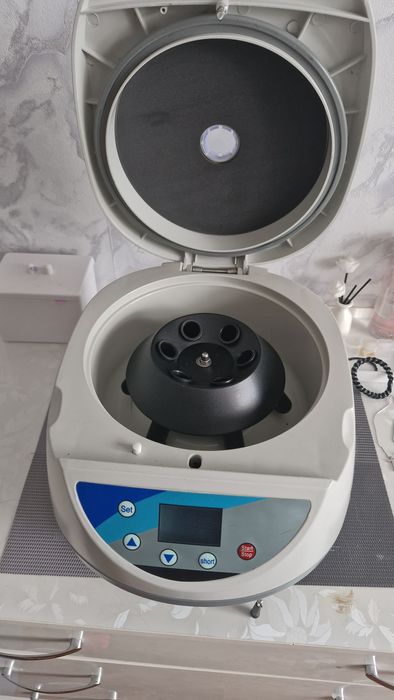 Центрифуга для плазмолифтинга