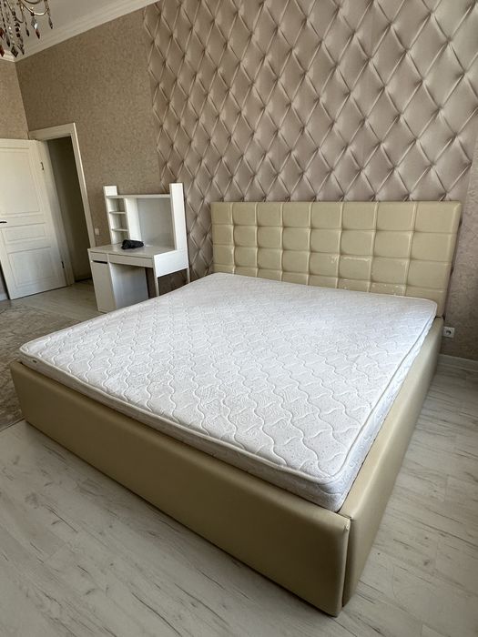Продам кровать в спальню