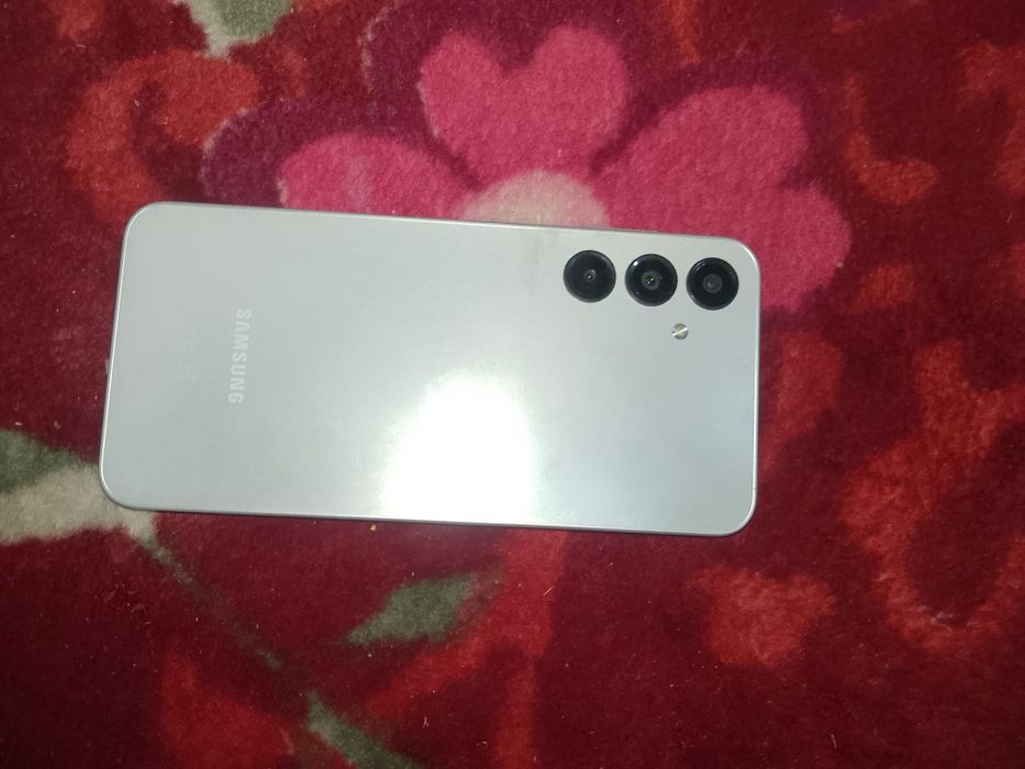 Vand Samsung a 16 128 4 ram