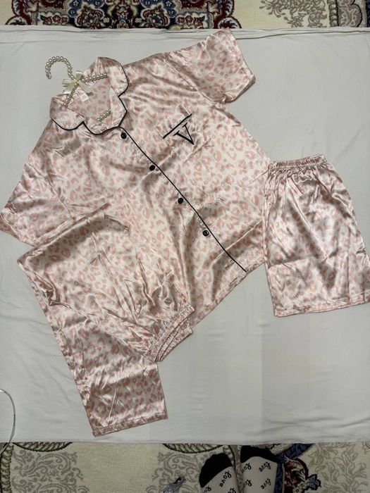 Ayollar uchun pijama