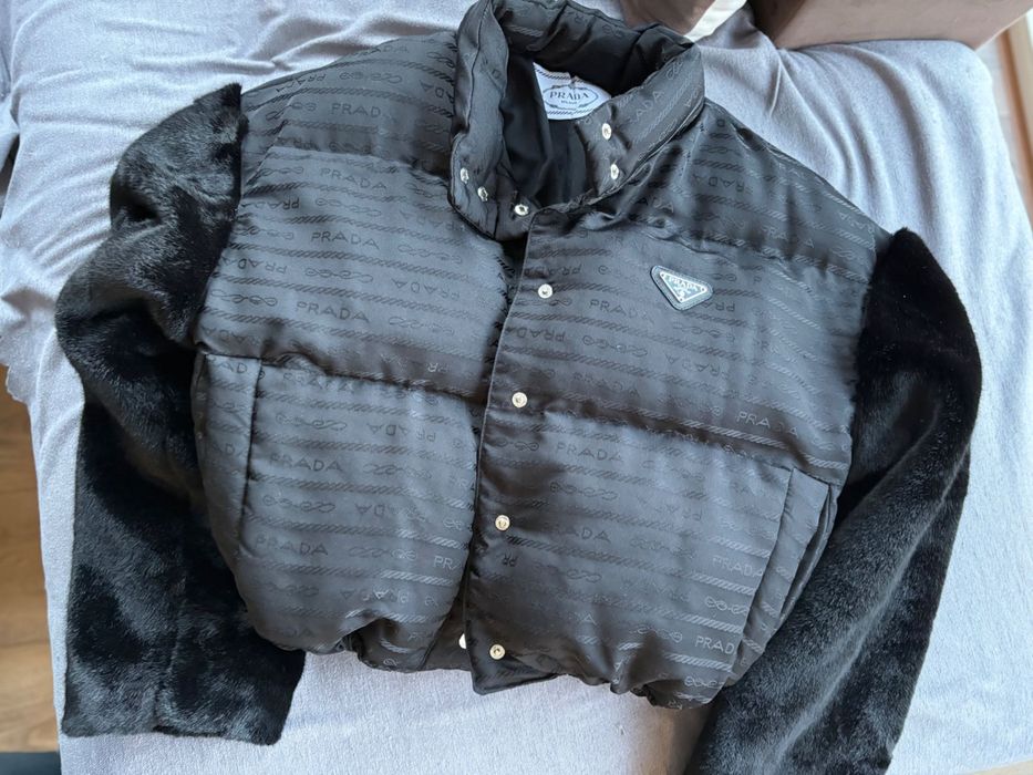 Яке бомбър Прада