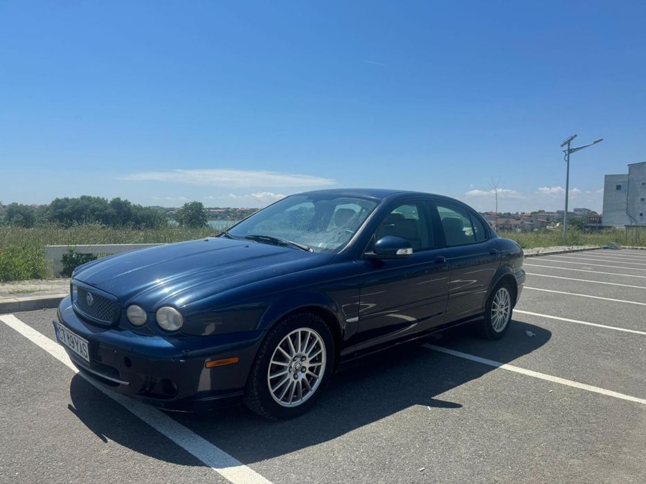 Jaguar X-Type