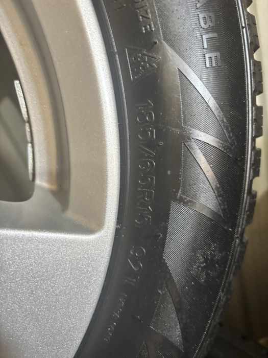 Комплект дисков с шипованной резиной