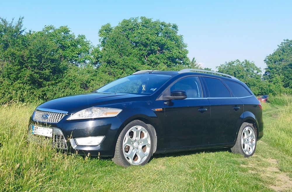 Продавам Форд Мондео