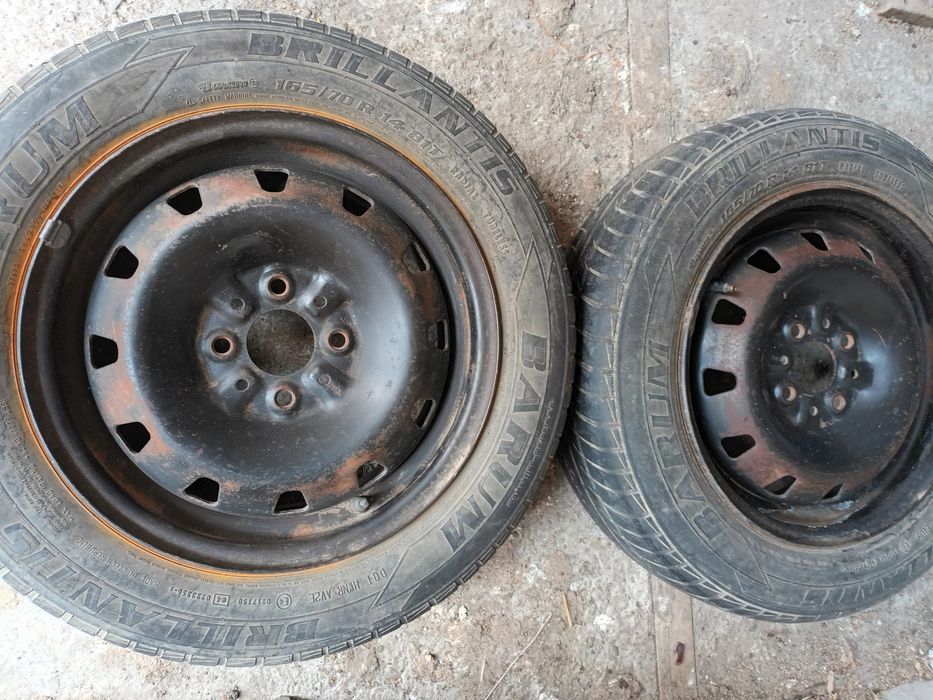 Vand roti ce 4 prezoane 165  70 8 14 ,unflate ,echilibrate pret mic ne