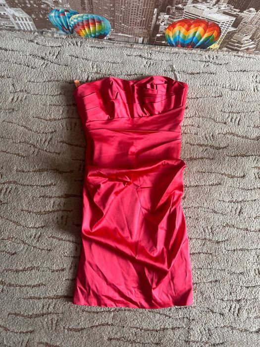 Продам платья вечерние