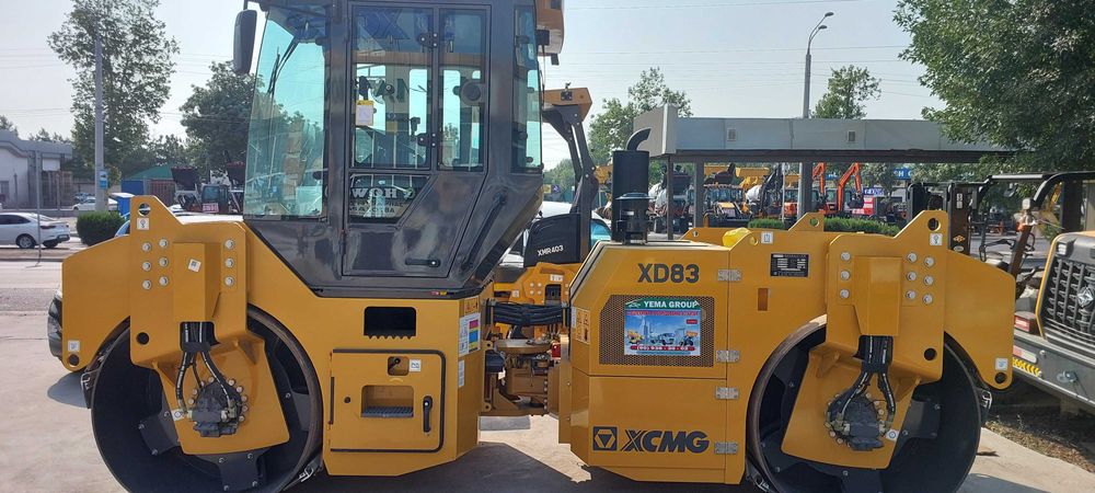 Сотилади  Дорожный каток двух вальцовый XCMG XD83 8,5 ТОН