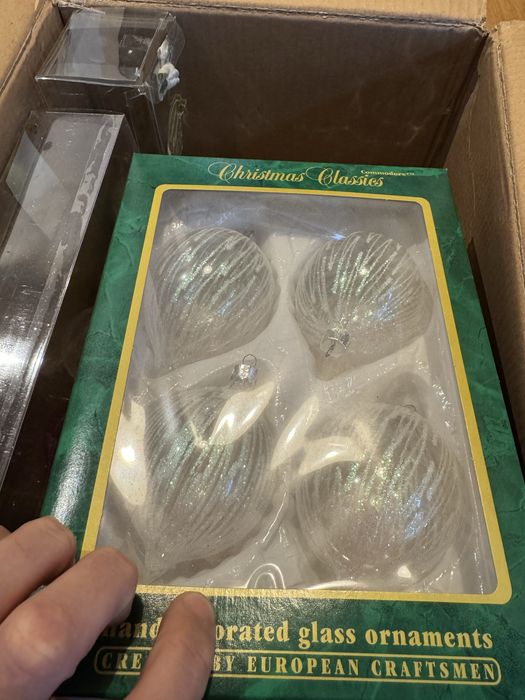 Ocazie! Set 70 globuri Craciun - unele pictate manual