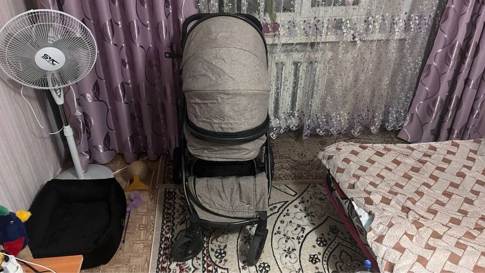 Деткая коляска люлька