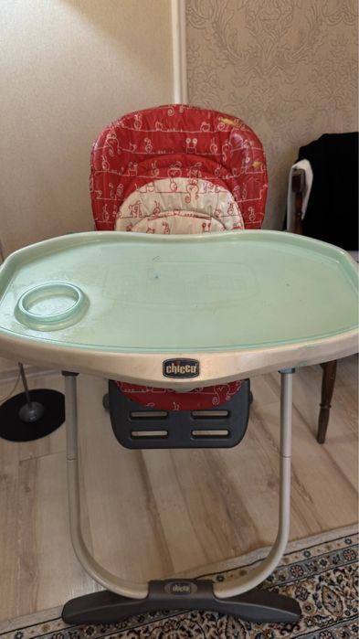 Детский стульчик chicco