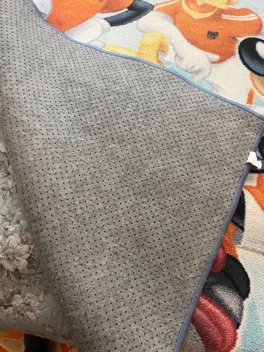 Детски килим - като нов