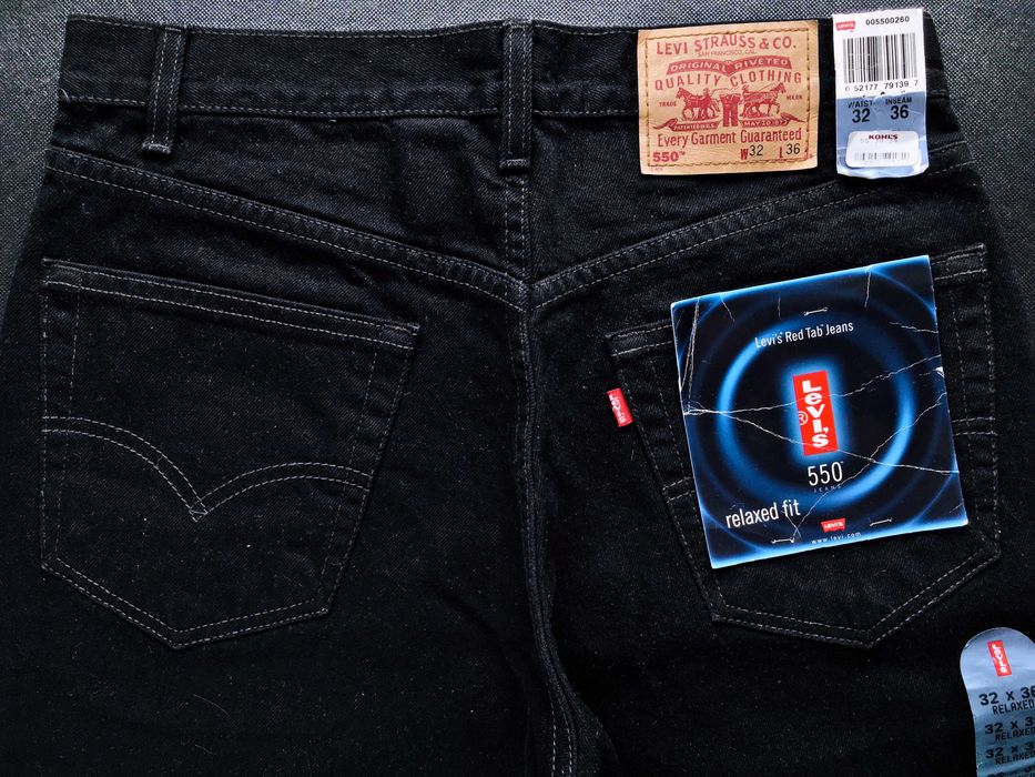 VINTAGE 1999 Made in Mexico LEVI'S® 550™ Relaxed Fit Jeans — W32½ L36