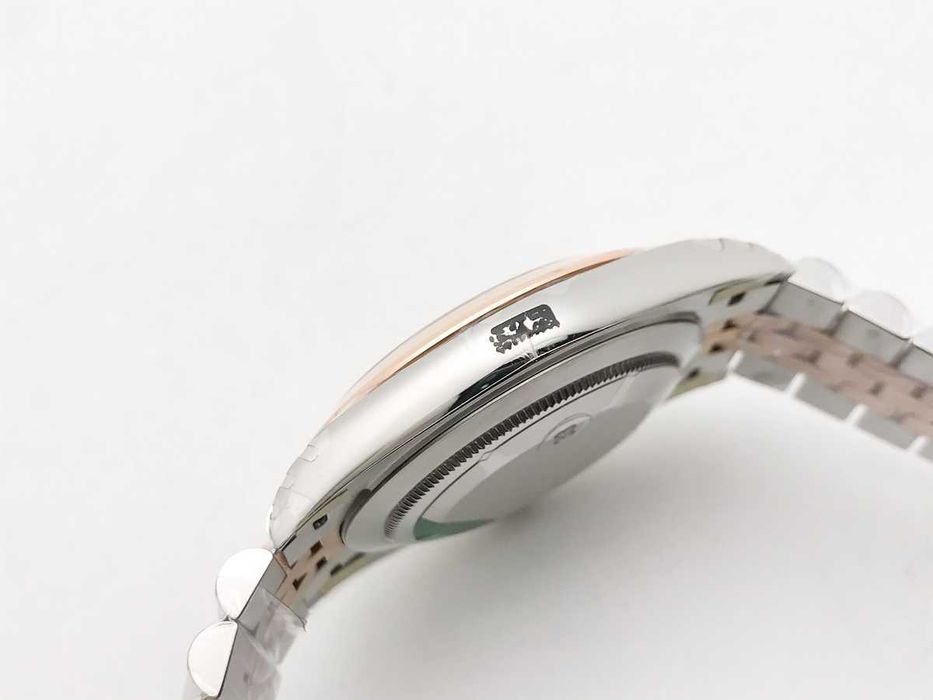 Rolex Datejust 41mm Rose Gold Smooth Bezel Grey Roman Dial Jubilee — реални снимки