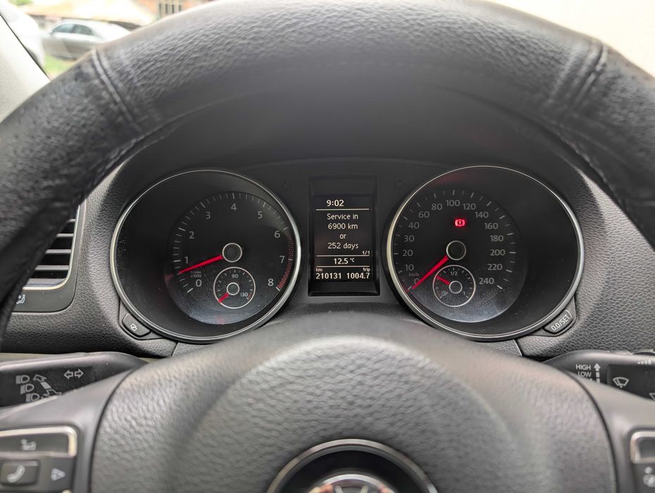 Golf 6, 1.2 TSI, 210 000 km(ușor în creștere) unic proprietar