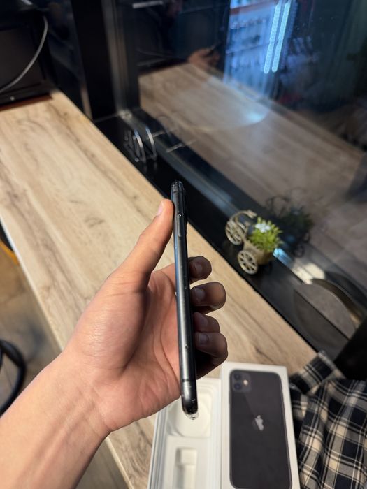 Продам IPhone 11, 128gb