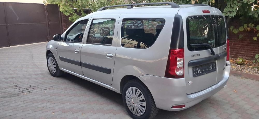 Dacia Logan Mcv 1.6  16 v 105 ps 7 locuri 2009 recent adusa germania